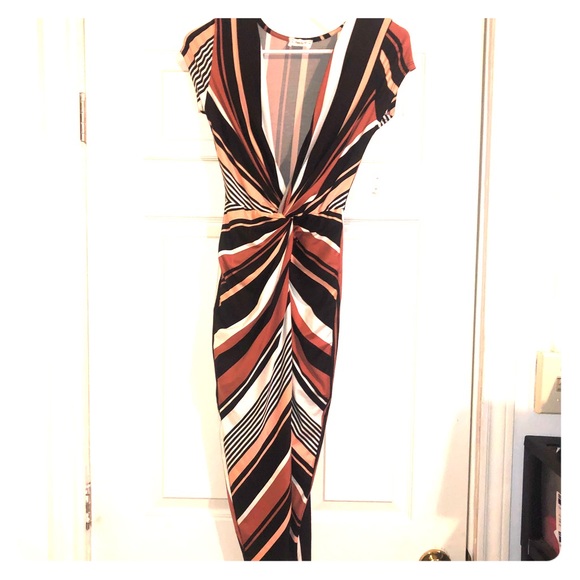 Fitted maxi open dress - Picture 1 of 2
